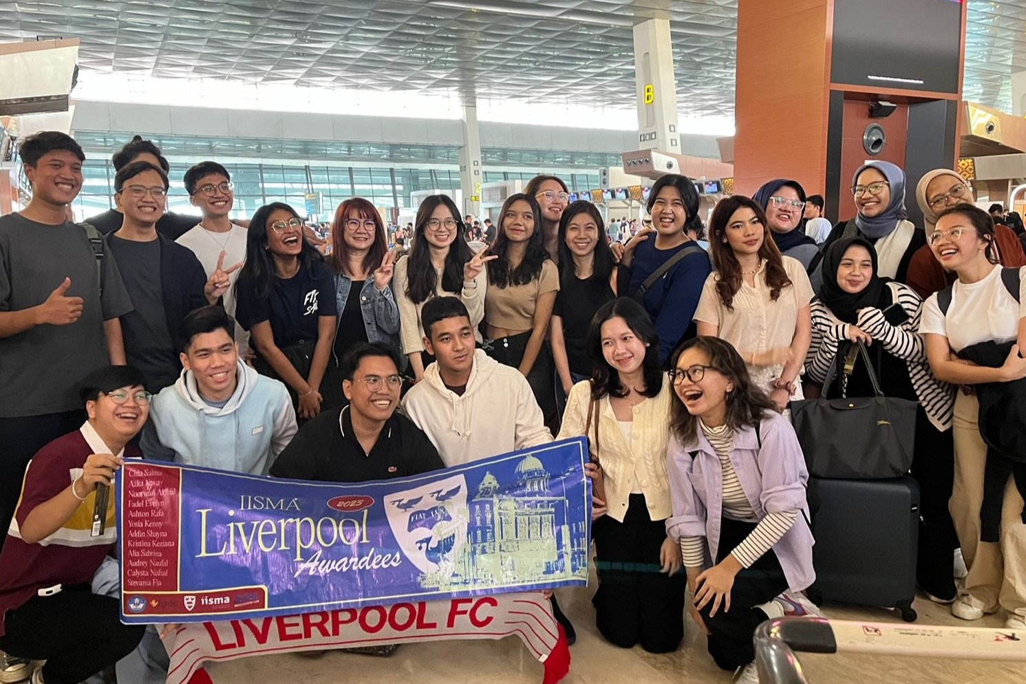 Salma Bersama Para Awardee Iisma Di Liverpool University Sebelum Keberangkatan Menuju Britania Raya