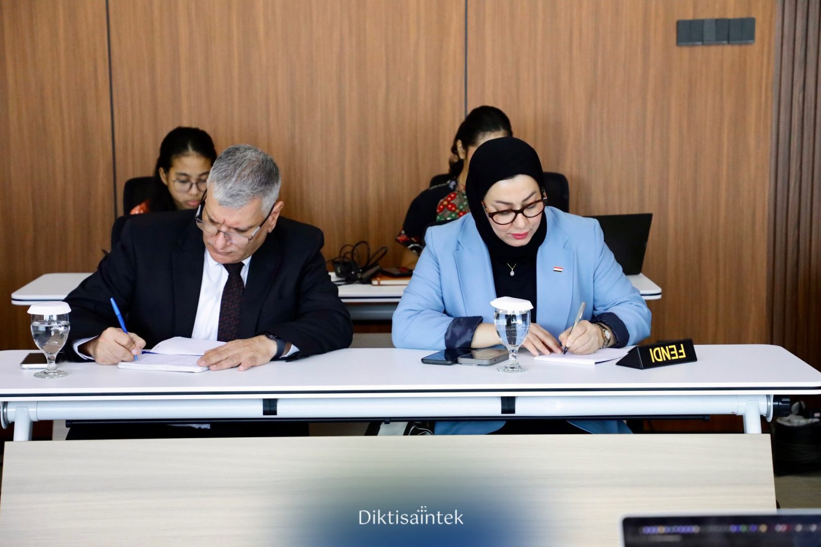 4d545e45 122b 4042 8823 136f0faa8753 min